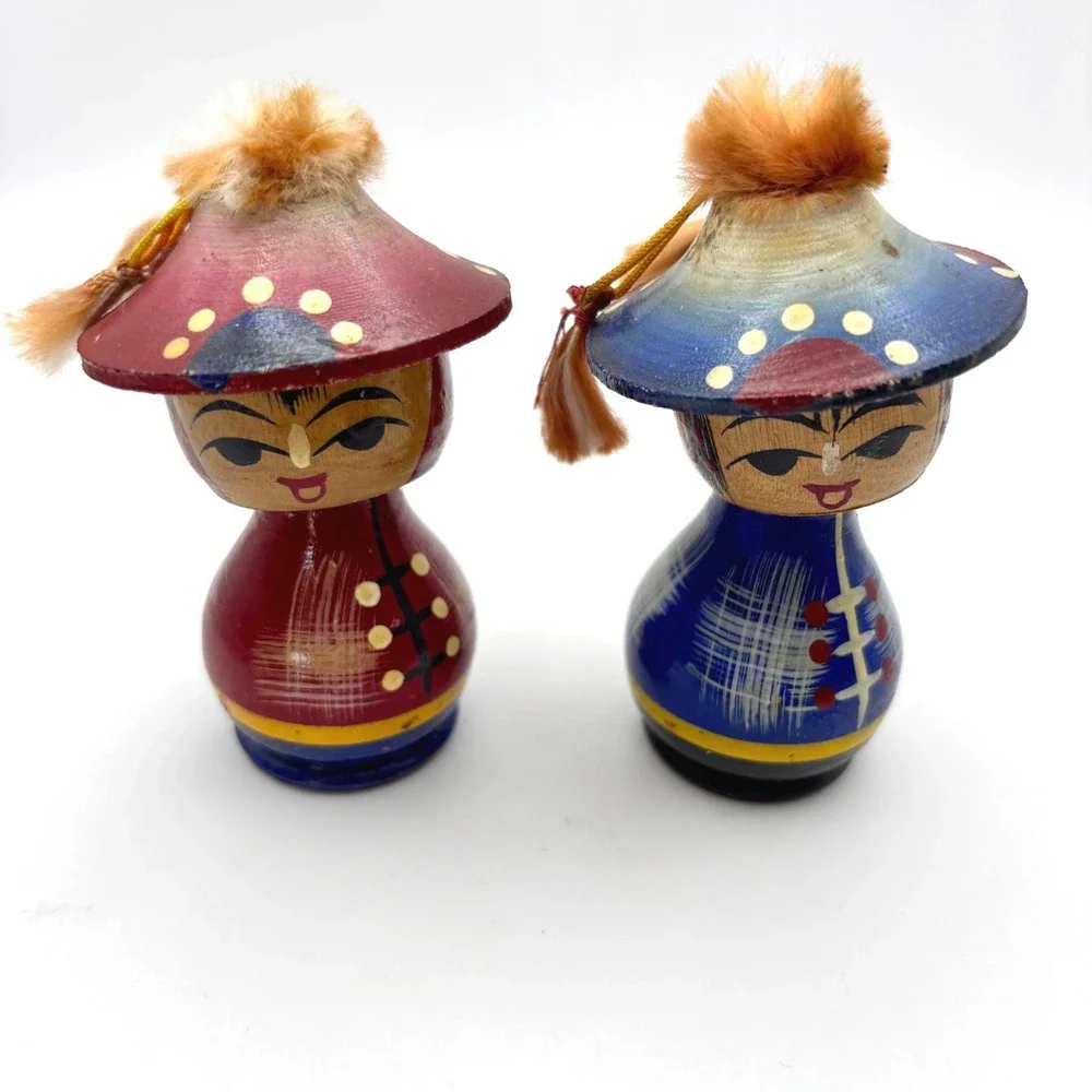 Vintage Hand Painted Wooden Kokeshi Style Dolls Set of 2 Red Blue Tassels